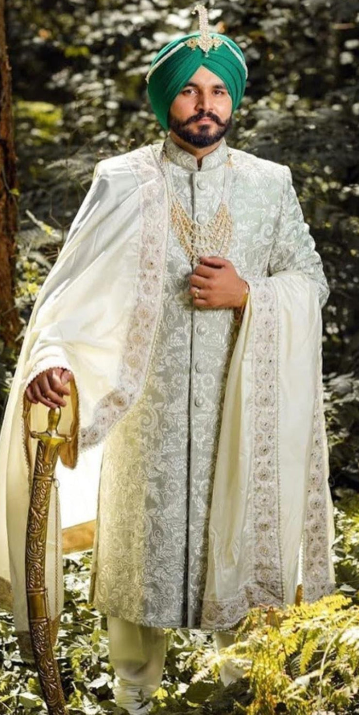 Noor-e-Shaan Sherwani