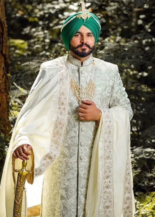 Noor-e-Shaan Sherwani